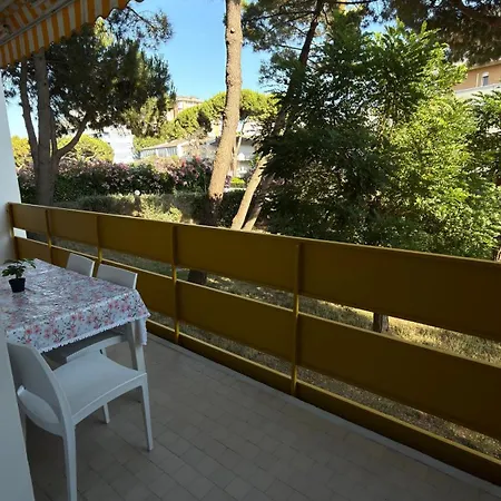 Διαμέρισμα Teodora Giallo Lido Adriano
